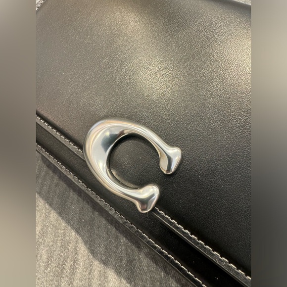 LUX Bandit Shoulder Bag - Picture 6 of 8